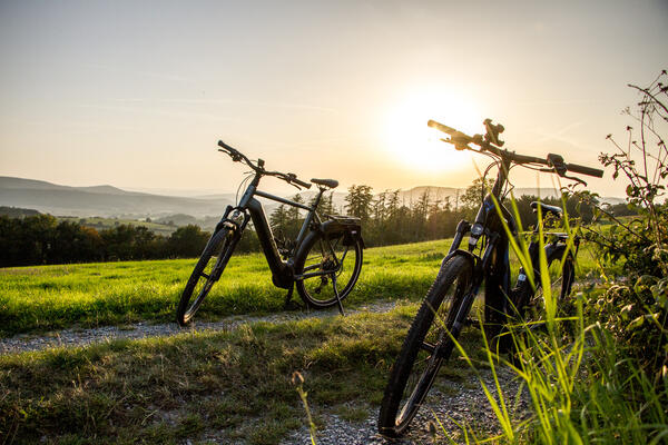 Radfahrer auf dem Kirchberg in L�gde