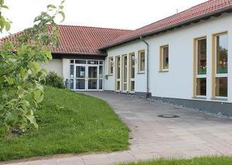 Bild vergr&ouml;&szlig;ern: kita_sabbenhausen_aussenansicht